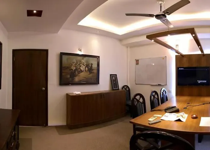 Marcopolo Business Hotel 3*